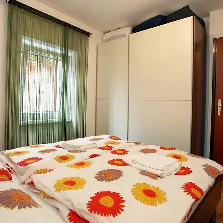 Lägenhet One Bedroom Flat In Rl Izola